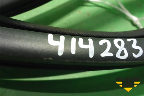 Уплотнитель двери (задней правой на кузов) для Kia Quoris с 2012г (Кворис)