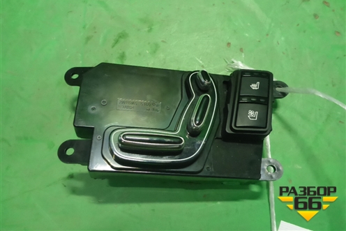 Модуль кнопок (регулировки сиденья переднего правого) (889913T000) для Kia Quoris с 2012г (Кворис)