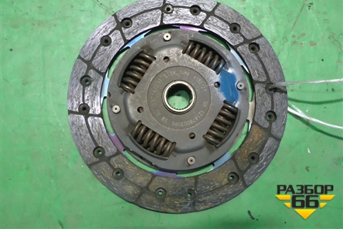 Диск сцепления ( 1.4л CGG) (03C141031) для Volkswagen Golf VI с 2009-2012г (Гольф 6)