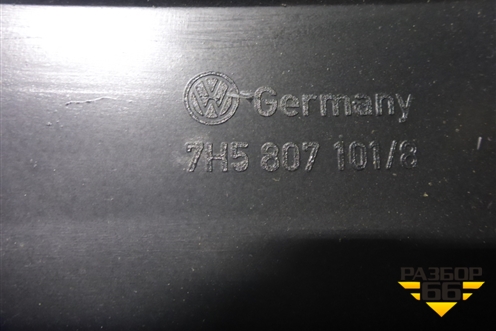 Решетка радиатора (до 2010г) (7H5807101) для Volkswagen Transporter T5 с 2003-2015г (Транспортер Т5)