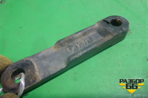 Проставка (траверсы КПП) (8165566) для Iveco Stralis с 2007г (Стралис)