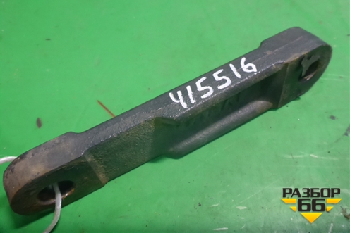 Проставка (траверсы КПП) (8165566) для Iveco Stralis с 2007г (Стралис)