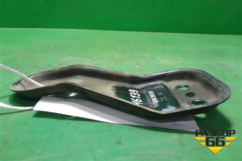 Кронштейн рычага левый (6R0199517) для Skoda Rapid с 2013г (Рапид)