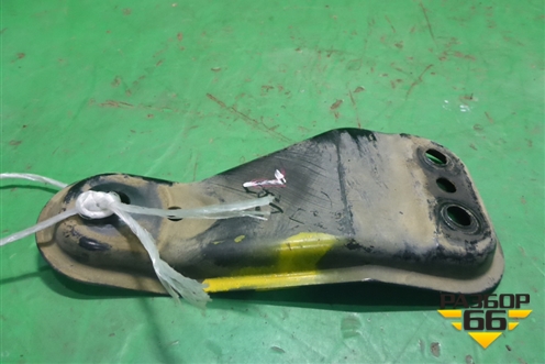 Кронштейн рычага левый (6R0199517) для Skoda Rapid с 2013г (Рапид)