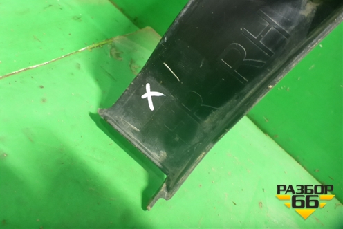 Накладка переднего крыла правого (7560148040) для Lexus RX 350 c 2015г (РХ)