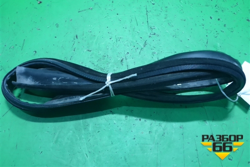 Уплотнитель на кузов левый для Renault Logan с 2004-2015г (Логан)