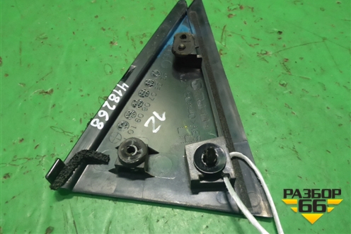 Накладка двери задней левой (уголок) (EG2150M40) для Mazda CX 7 с 2006-2012г (СХ7)