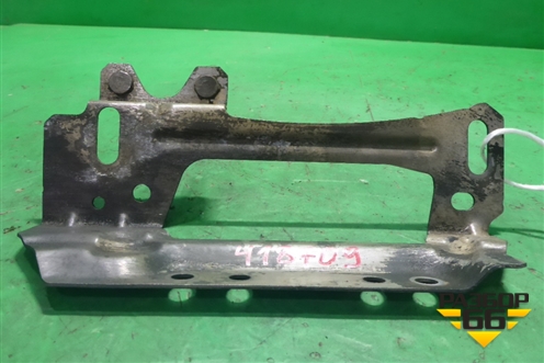 Кронштейн усилителя переднего бампера правый для Mazda CX 7 с 2006-2012г (СХ7)