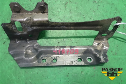 Кронштейн усилителя переднего бампера правый для Mazda CX 7 с 2006-2012г (СХ7)