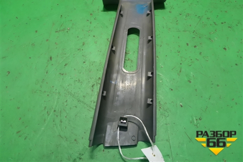 Обшивка стойки центральная верхняя левая (8583025100) для Hyundai Aсcent с 2000г (Акцент)