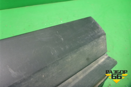 Накладка двери задней правой (7507548140) для Lexus RX 350 c 2015г (РХ)