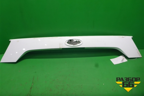 Накладка двери багажника (верхняя после 2016г) (GJ54S43404A) для Ford Kuga с 2012г (Куга 2)