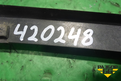 Молдинг лобового стекла правый (6J0854320) для Seat Ibiza с 2008-2017г (Ибица)