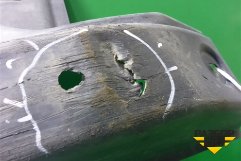 Защита антигравийная левая (3-х дверный кузов) (6Q0825201H) для Seat Ibiza с 2008-2017г (Ибица)