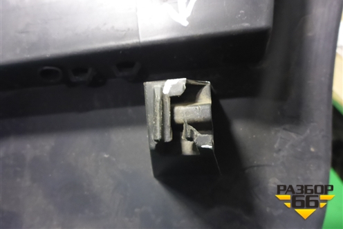 Накладка порога внутренняя переднего правого (3-х дверный кузов) (6J3863484) для Seat Ibiza с 2008-2017г (Ибица)