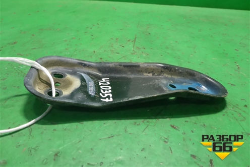 Кронштейн рычага левый (6R0199517) для Seat Ibiza с 2008-2017г (Ибица)