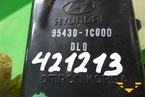 Реле (обогрева заднего стекла) (954301C000) для Hyundai Getz с 2002г (Гетц)