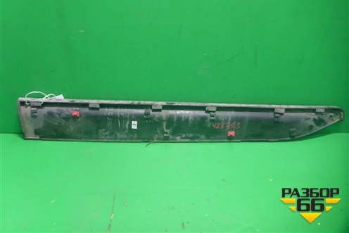 Накладка двери передней правой (87724M0000) для Hyundai Creta с 2016-2021г (Крета)