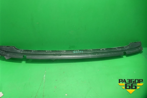 Кронштейн заднего бампера центральный (4M0807458) для Audi Q7 c 2015г (Ку 7)