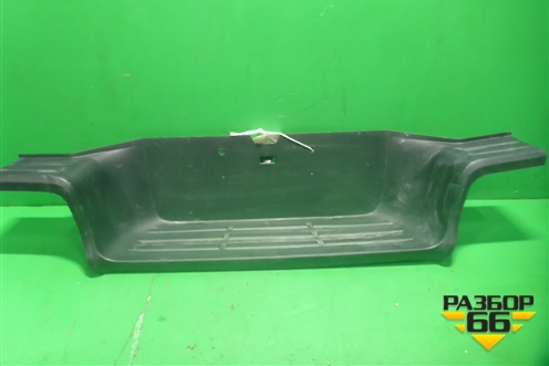 Накладка заднего бампера нижняя (подножка) (521590K290) для Toyota Hilux с 2015-2025г (Хайлюкс)