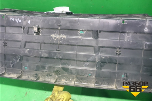 Накладка заднего бампера нижняя (подножка) (521590K290) для Toyota Hilux с 2015-2025г (Хайлюкс)