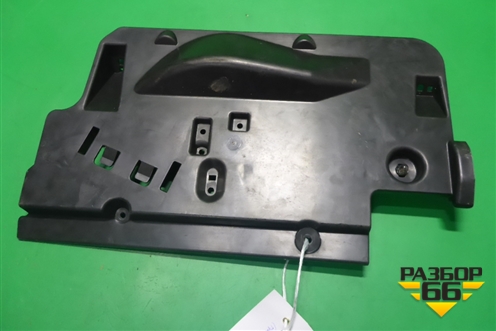 Накладка на торпедо (правая под бардачком) для Cadillac CTS с 2008-2013г (ЦТС)