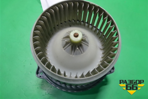 Моторчик отопителя (2727005260) для Cadillac CTS с 2008-2013г (ЦТС)