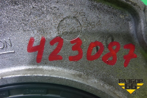 Крышка двигателя задняя ( 3.6л LLT) для Cadillac CTS с 2008-2013г (ЦТС)