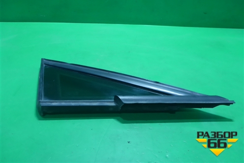 Стекло глухое правое (переднее 2010г) (6J0845412) для Seat Ibiza с 2008-2017г (Ибица)