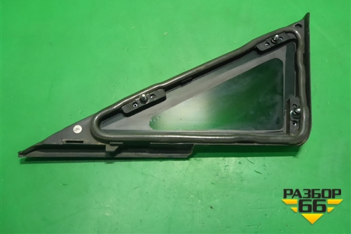 Стекло глухое правое (переднее 2010г) (6J0845412) для Seat Ibiza с 2008-2017г (Ибица)