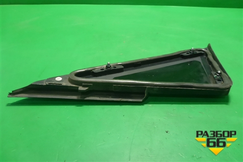 Стекло глухое правое (переднее 2010г) (6J0845412) для Seat Ibiza с 2008-2017г (Ибица)