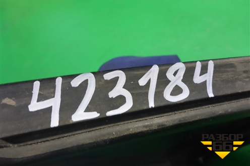 Стекло глухое правое (переднее 2010г) (6J0845412) для Seat Ibiza с 2008-2017г (Ибица)