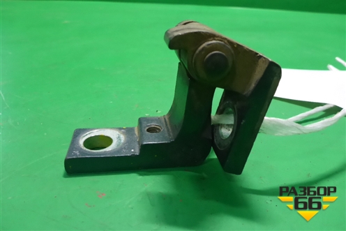 Петля двери задней правой верхняя для Skoda Octavia (А4) с 1997-2011г (Октавия)