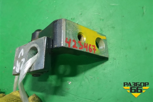 Петля двери задней правой верхняя для Skoda Octavia (А4) с 1997-2011г (Октавия)