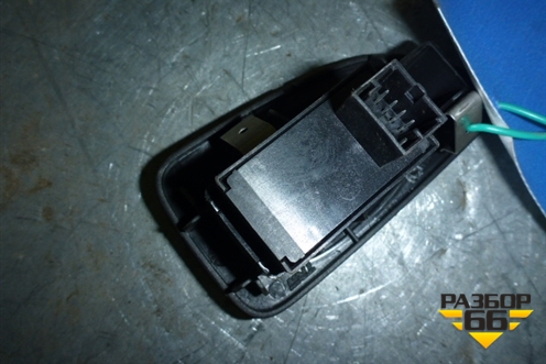 Кнопка стеклоподъёмника задняя правая для Fiat Bravo с 2006г (Браво)
