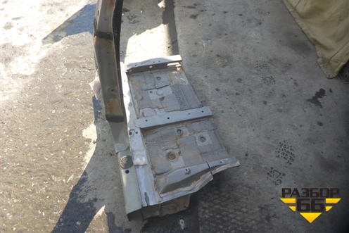 Порог со стойкой левый для Toyota Highlander с 2013-2021г (Хайлендер)