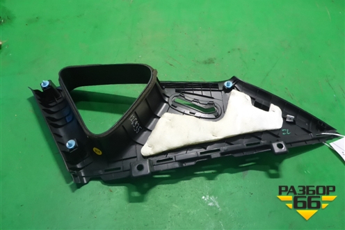 Обшивка стойки задняя верхняя левая (хетчбэк) (858501R500) для Hyundai Solaris с 2010-2016г (Солярис)