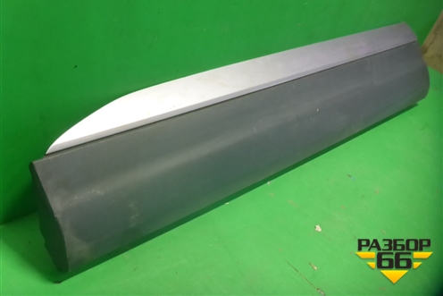 Накладка двери передней левой (4M0853959B) для Audi Q7 c 2015г (Ку 7)