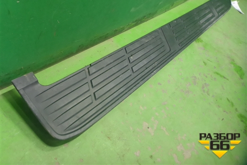 Накладка подножки правой (517716A130) для Toyota Land Cruiser Prado(150) с 2009г (Ленд Крузер Прадо)