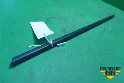 Накладка стекла заднего левого (13188940) для Opel Corsa D с 2006-2014г (Корса Д)