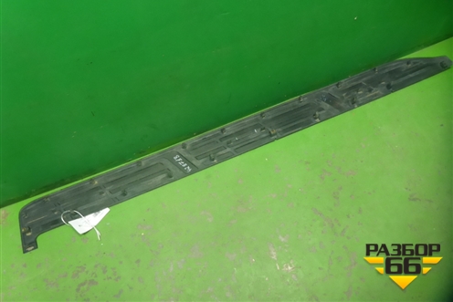 Накладка подножки правой (517716A130) для Toyota Land Cruiser Prado(150) с 2009г (Ленд Крузер Прадо)