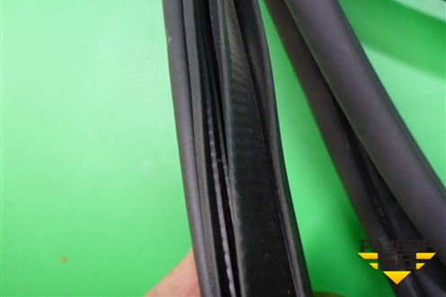 Уплотнитель двери задней левой (универсал) для Kia Ceed с 2012-2018г (Сид 2)