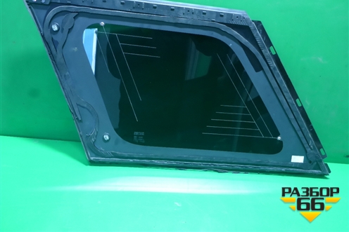 Стекло глухое правое (2012г) (LR044116) для Land Rover Range Rover Sport с 2013-2022г (Спорт)