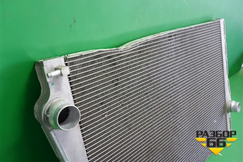 Радиатор охлаждения (17118654431) для BMW X5 F15 с 2013г (Х5 Ф15)