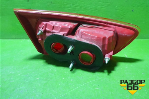 Фонарь задний внутренний правый (до 2012г седан) (8330A476) для Mitsubishi Lancer-X с 2007г (Лансер)