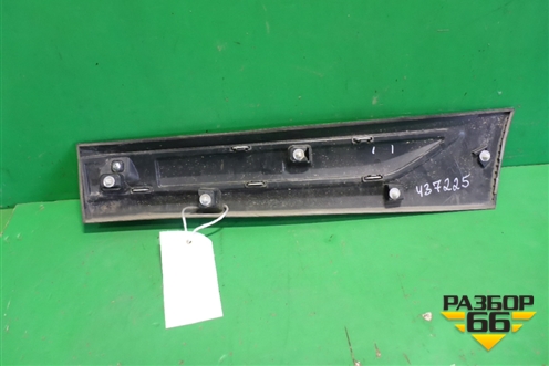 Накладка двери задней правой (после 2015г) (5757A410) для Mitsubishi Outlander с 2012-2024г (Аутлендер)