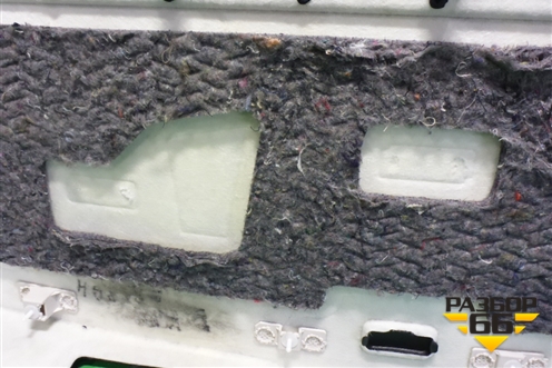 Обшивка двери багажника (нижняя) (6478048080) для Lexus RX 300 c 2009-2015г (РХ)