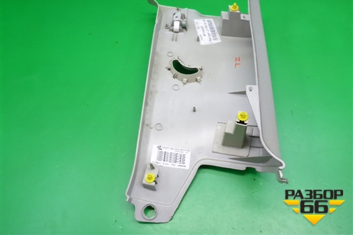 Обшивка стойки задняя верхняя левая (передняя) (EMG500730) для Land Rover Discovery 3 с 2004-2009г (Дискавери)