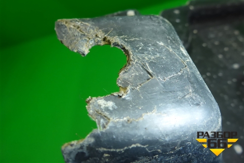 Пыльник двигателя центральный (KRB000290) для Land Rover Discovery 3 с 2004-2009г (Дискавери)