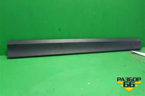 Накладка двери передней правой (51137205780) для BMW X3 F25 с 2010-2017г (Х3 Ф25)